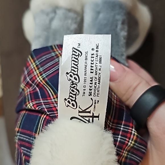 1992 24K Warner Bros Bugs Bunny Golfer Striped Shorts Plush Stuffed 14" - Picture 6 of 6